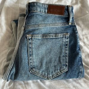 Hollister mom jeans